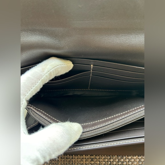 Gucci Long Wallet w/GG Heart Logo - Picture 14 of 16